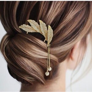 Gold Leaf Crystal Hairpin with Pearl Dangles Bridal Hair Accessory NWT